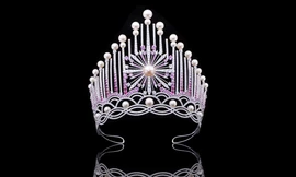 Nhìn gần những 'báu vật' của Hoa hậu Việt Nam 2018