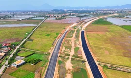 80% vốn đầu tư công cho hạ tầng, chuyên gia nói điểm mất cân đối