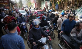 Bản Cát Cát (Sa Pa) thất thủ 