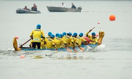 Thú vị lễ hội bơi chải thuyền rồng ở Hồ Tây