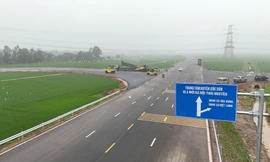 Tuyến đường gần 200 tỷ đồng kết nối vùng Thủ đô Hà Nội - Bắc Giang sẵn sàng trước ngày thông xe
