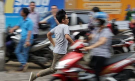 Thí sinh thi vào lớp 10 chạy cuống cuồng vì nhầm địa điểm thi