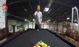 Ngất ngây với tài tung hứng đồ vật chuẩn xác đến từng centimet