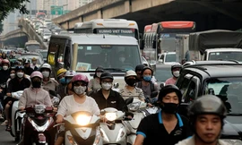 Người Hà Nội ngộp thở vì 'chôn chân' trên đường vành đai 3 từ sáng đến tối 