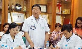 Giám đốc bệnh viện Bạch Mai nói gì về hướng điều trị bệnh nhân Hòa Bình