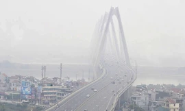 Trời Hà Nội mù mịt sương, độ ẩm trong không khí tăng cao
