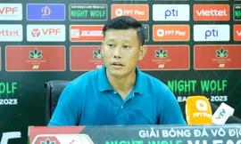 HLV Thạch Bảo Khanh cười tươi sau chiến thắng trước Hải Phòng