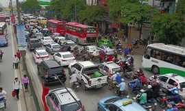 Cửa ngõ thủ đồ ùn tắc nghiêm trọng ngày đầu nghỉ lễ