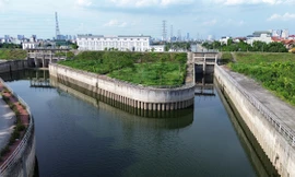 Nhìn gần trạm bơm hơn 7.000 tỷ đồng bị Chủ tịch HĐND TP Hà Nội nói 'chậm quá'