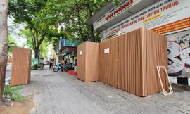 Khoác 'áo giáp' cho bốt điện Hà Nội, quảng cáo rao vặt vẫn không tha