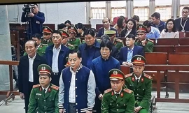 Các bị cáo tại tòa.