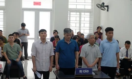 Các bị cáo tại tòa.