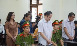 Vụ gian lận điểm thi tại Hà Giang: Vợ ông Triệu Tài Vinh bị kỷ luật 