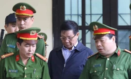 Ông Phan Văn Vĩnh tại phiên toà xét xử vụ đường dây đánh bạc nghìn tỷ