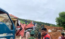 Các lực lượng đang tổ chức tìm kiếm cứu nạn tại vụ sạt lở ở đoàn kinh tế 337 (Quảng Trị)