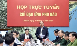 Thủ tướng yêu cầu các bộ ngành, địa phương không mất cảnh giác trước cơn bão số 9 rất mạnh đang hướng về các tỉnh miền Trung.