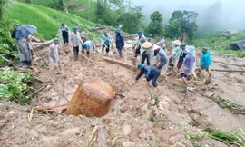 5 người chết đo sạt lở đất đá và bị lũ cuốn trôi ở Hà Giang