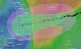 Bão số 10 có khả năng gây thiệt hại cho trên 175.000 lồng bè, 12.000 ha nuôi trồng thuỷ sản ở Nam Trung Bộ.