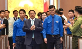 Thủ tướng Phạm Minh Chính gặp mặt và đối thoại với thanh niên về chuyển đổi số