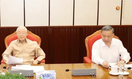 Tổng Bí thư Nguyễn Phú Trọng chủ trì cuộc họp lãnh đạo chủ chốt