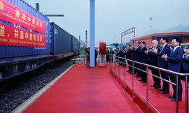 Thủ tướng: Cần mở 'con đường tơ lụa' thời đại mới, hành lang thương mại mới