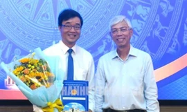 UBND TPHCM trao quyết định bổ nhiệm cán bộ