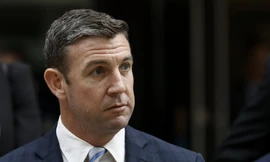 Đổ lỗi cho vợ 