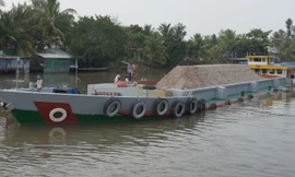 Vĩnh Long lập tổ vận động người dân đồng thuận khai thác cát cho cao tốc
