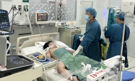 Học sinh ngộ độc tập thể nghi do món cơm cuộn