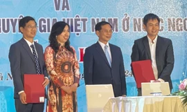 Nhiều thỏa thuận hợp tác được ký kết giữa các đơn vị trong nước và tổ chức người Việt Nam ở nước ngoài