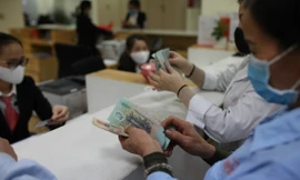 Năm nay có tăng lương không?