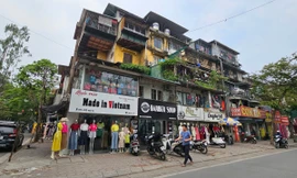 Cận cảnh khu tập thể cũ trên 'đất vàng' Hà Nội dự kiến cải tạo thành cao ốc 55 tầng