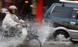 Mưa rào và dông khắp cả nước