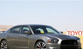 Sẽ có phiên bản Chrysler SRT8 570 mã lực trong năm 2012