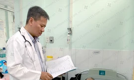 Cụ bà nguy kịch vì người nhà tự ý tiêm thuốc gấp 50 lần bác sĩ kê đơn