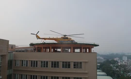 Lần đầu tiên trực thăng đáp xuống nóc bệnh viện Quân Y 175