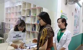 Việc tự nguyện báo cáo sự cố y khoa sẽ nâng cao chất lương phục vụ người bệnh cũng như khám chữa bệnh cho bệnh nhân. ảnh minh họa