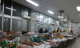 Bệnh nhân chết sau 4 giờ nằm chờ cấp cứu do bác sĩ thiếu kinh nghiệm?