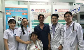 Bác sĩ quyên góp tiền đặt máy tạo nhịp tim cứu sống thai phụ