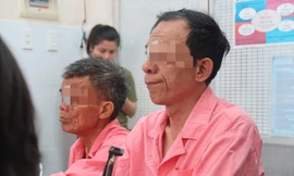 Cứu thầy giáo thoát cảnh mặc quần 'mỗi ống 1 size' vì khối bướu khổng lồ