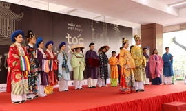 Đạo diễn Kawaii Tuấn Anh ấm lòng trước giá trị văn hóa Việt ở ngày hội “Tóc Xanh Vạt Áo“