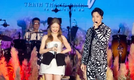 Trịnh Thăng Bình song ca cực ngọt cùng bạn gái cũ Liz Kim Cương trong liveshow 10 năm