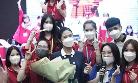 Nắng Hồng 2022: Hoa hậu Ngọc Hân ủng hộ hoạt động hiến máu của Học viện Báo chí và Tuyên truyền