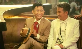 Được Mr Đàm "hôn tới tấp" ở trường quay, Ricky Star phấn khích khoe ngay với gia đình