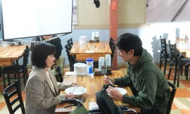 Tuấn Trần, Hồng Đào suýt “bội thực” mì tương đen khi đến quay phim ở Hàn Quốc