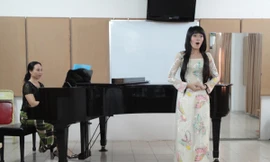 Thí sinh dự thi vào Nhạc viện TPHCM thể hiện năng khiếu