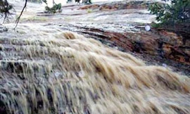 Lũ dồn dập uy hiếp Nghệ An