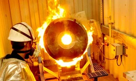 'Đột nhập' lò tinh luyện vàng trên núi