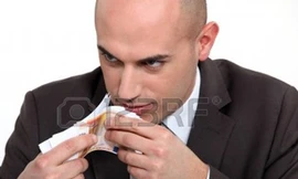 Chiêu độc của gã Sở Khanh