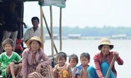 Nơi con trẻ không có Tết Trung thu